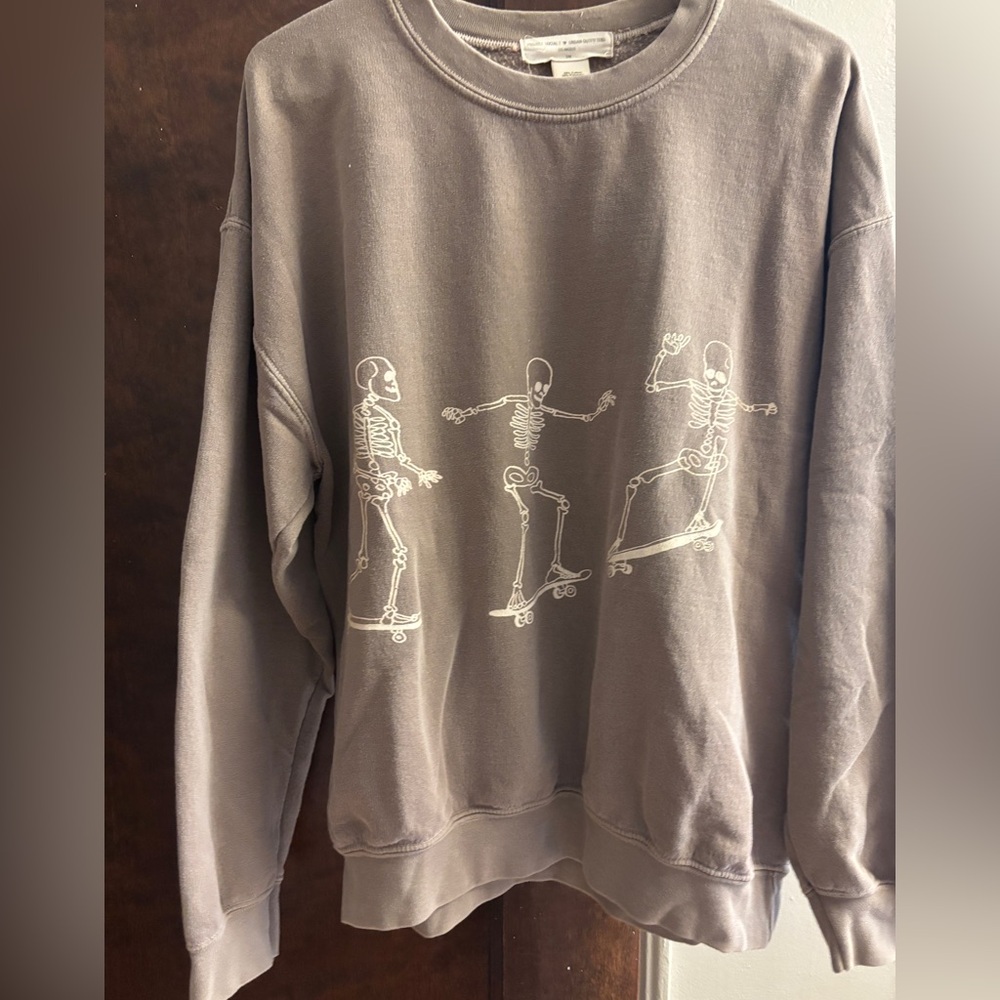Urban outfitters crewneck skateboarding skeleton